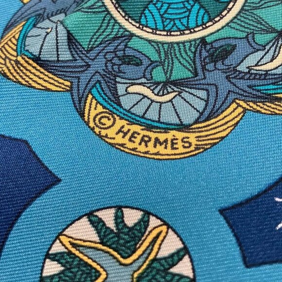 Auth HERMES Carre 90 - Dark Navy Blue Multi Scarf - Picture 2 of 3